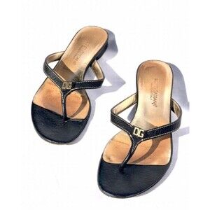 Dolce & Gabbana flat thongs sandals size 5.5